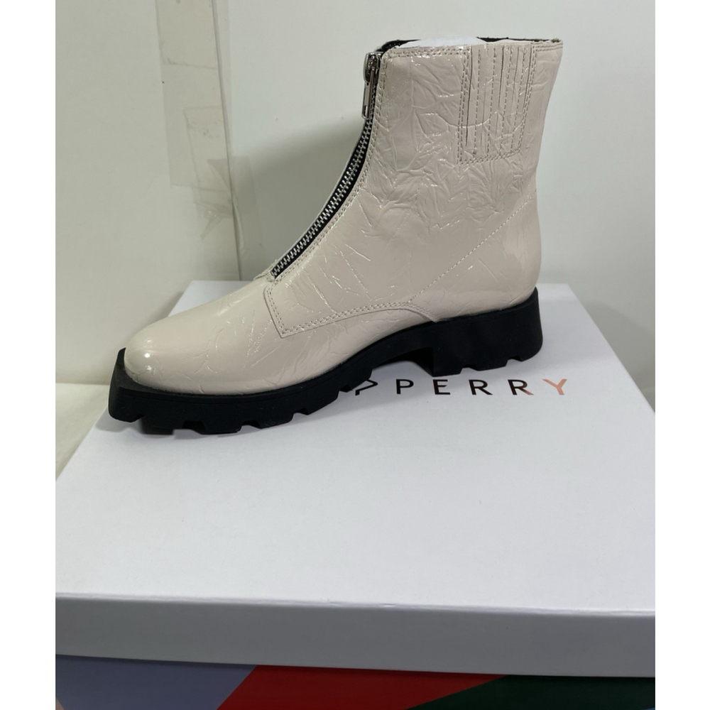 NIB Katy Perry The Daarling Combat Zip Up Boots in Chalk Woman’s Size 5.5